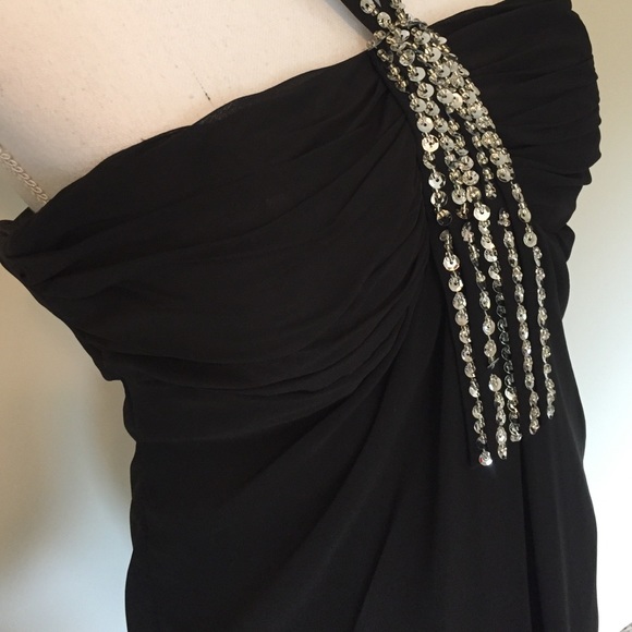 🎉 GORGEOUS PARTY DRESS 🎉 - Picture 3 of 4