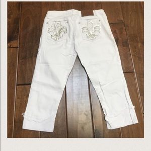 Revolution by revolt capris