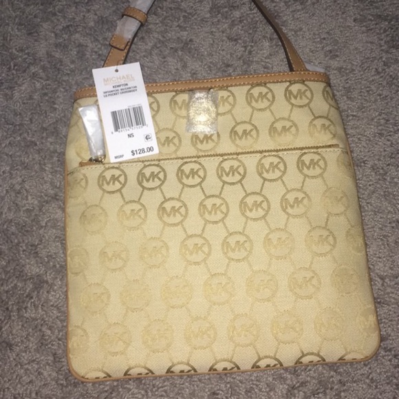 Michael Kors LG pocket crossbody