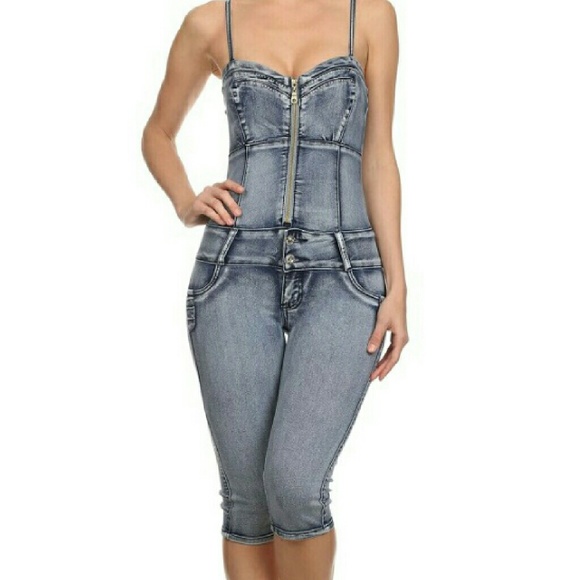 Buttlifting Jumpsuit www.modacol.com - Picture 2 of 4