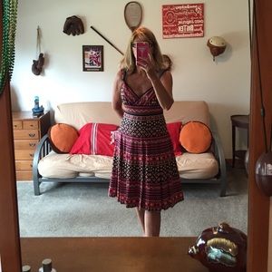 Jones New York lined and pleated dress.