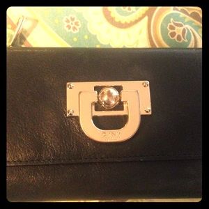 💟 DKNY Wallet