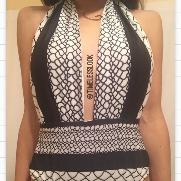 Black and white sexy Strappy wrap up bodysuit - Picture 4 of 4