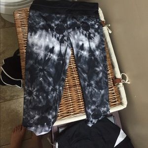 Black and grey leggings