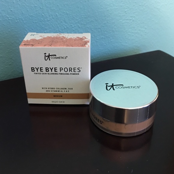 It Cosmetics Bye Bye Foundation Medium NIB