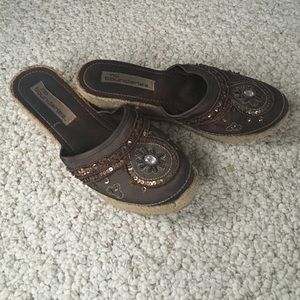 Beaded slip on wedges