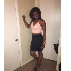 Meet your Posher, Amari