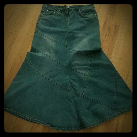 Maxi jeans skirt size 7/8