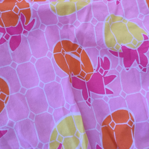 Lilly Pulitzer Vintage Pineapple Print Capris 🍍 - Picture 2 of 3