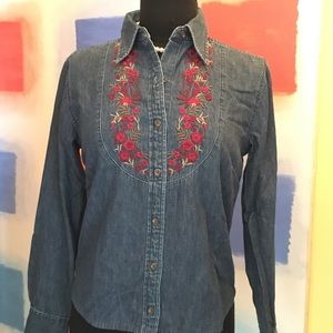 Eddie Bauer Embroidered Denim Top🎈2 for $25 DEAL