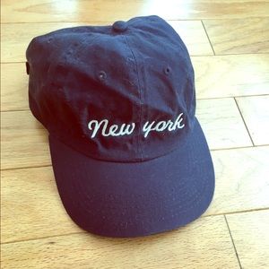 Brandy Melville New York graphic cap