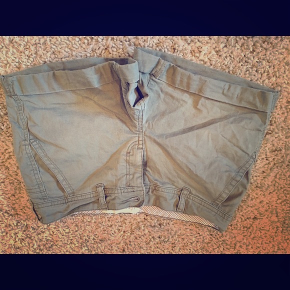 Green Aeropostale shorts