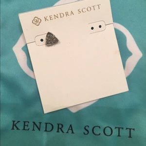 one drusy kendra scott stud earring