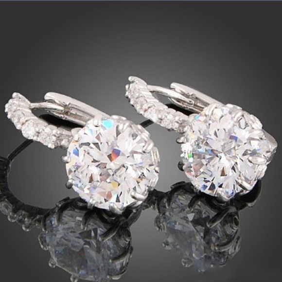 925 Sterling Silver Hook Crystal Hoop - Picture 2 of 3