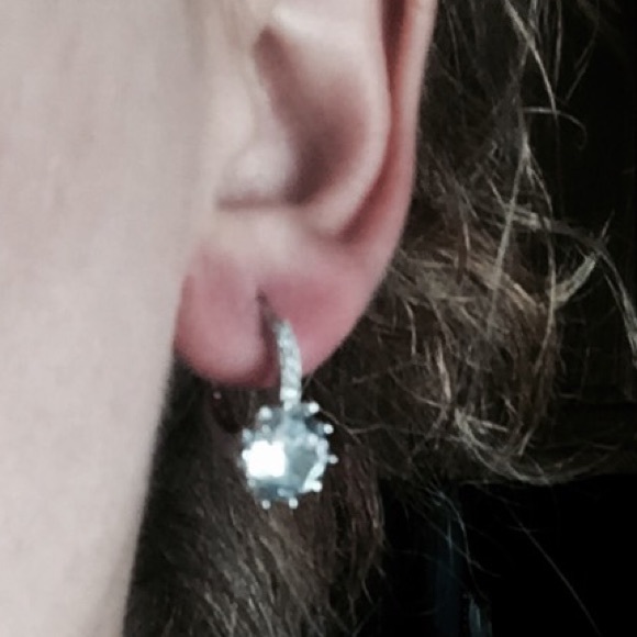 925 Sterling Silver Hook Crystal Hoop - Picture 3 of 3