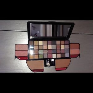 Never before used make up set