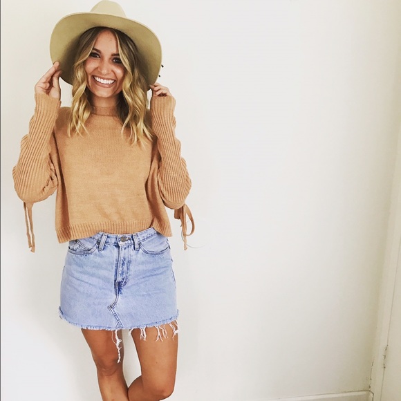 Hi! I’m Brittany 🙋🏼♀️ - Picture 4 of 4