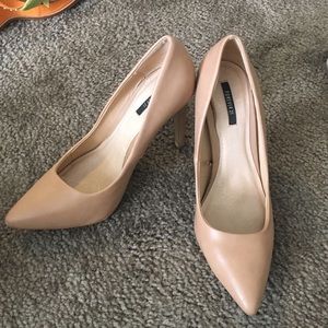 Nude heels!
