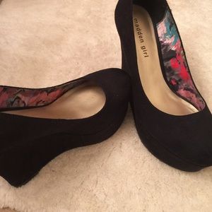 Madden Girl platforms