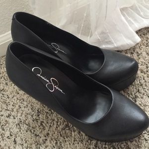Jessica Simpson heels