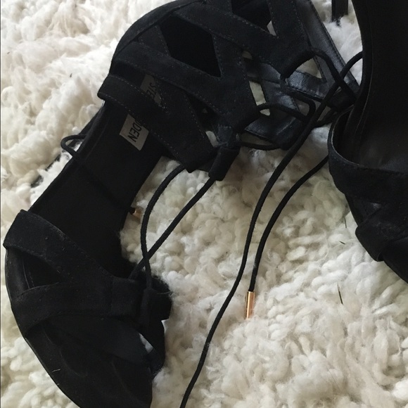 Steve Madden black lace up heels - Picture 3 of 3