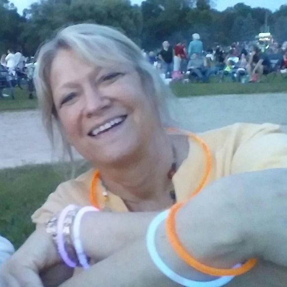 Meet your Posher, Susan - Picture 1 of 1