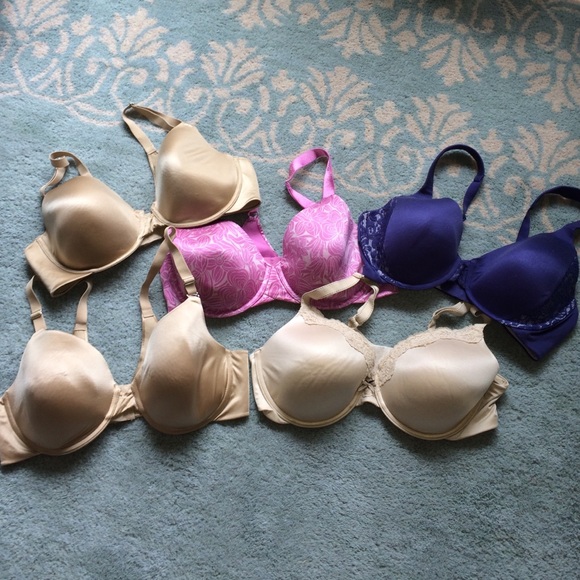 5 Pack of Maidenform Bras Size 40C