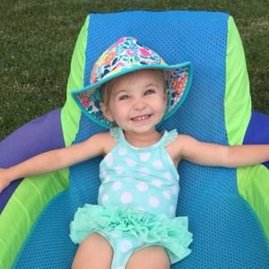 Meet your Posher, Debbie