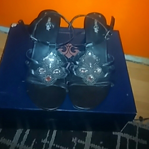 East 5th wedges