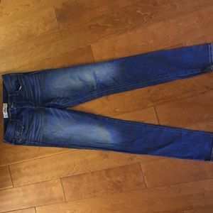 More pictures of the Hollister jeans