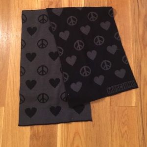 Moschino reversible grey and black knit scarf