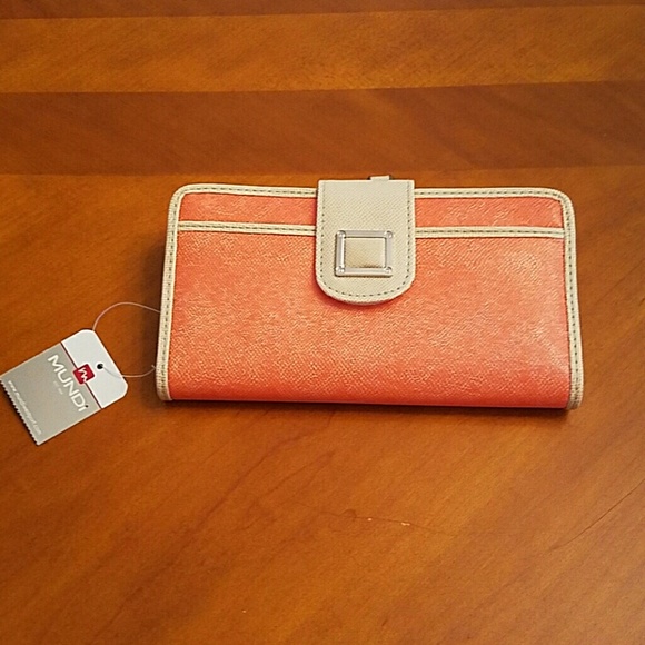 Clutch wallet
