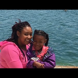 Meet your Posher, Candice