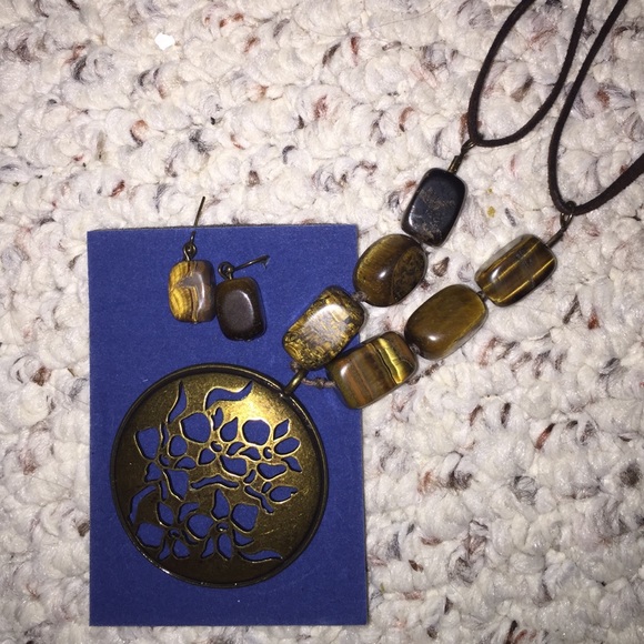 Necklace and Earring Set
