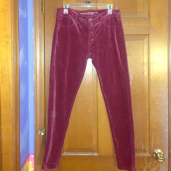 ❤️AMERICAN EAGLE Burgundy Super Stretch Jeans❤️