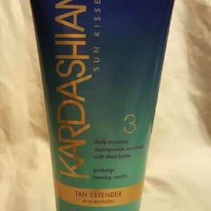 🦄Final Price Drop🦄 Kardashian tan extender