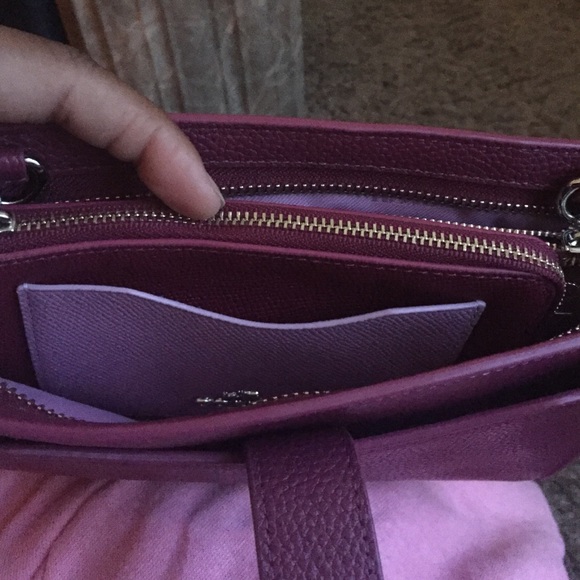 🎉SOLD🎉 Coach crossbody and wristlet - Picture 4 of 4