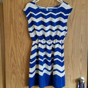 eunishop Dresses - Blue & White Chevron Dress with Belt sz L eunishop Dresses - Blue & White Chevron Dress with Belt sz L