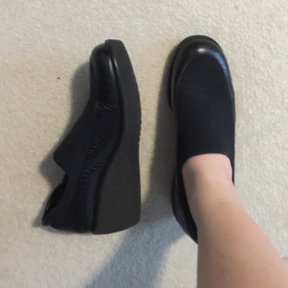 Donald J. Pliner Shoes - Donald Pliner classic wedge shoes