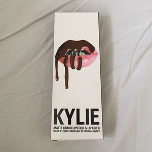 Kylie Jenner lipstick