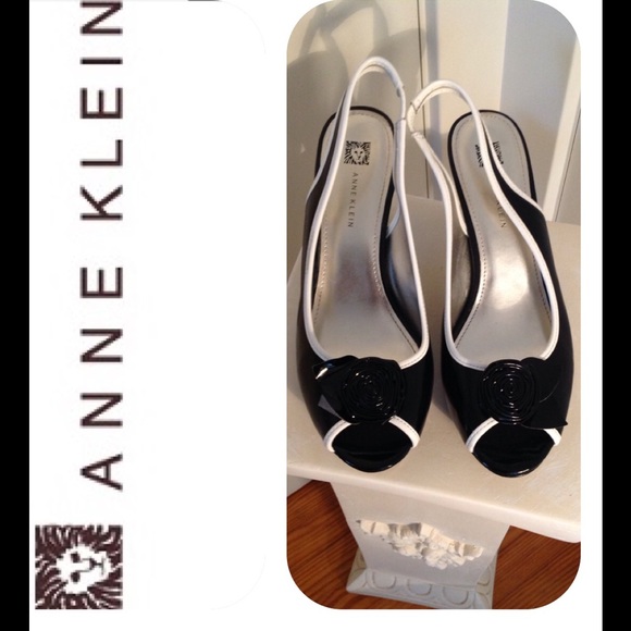 Anne Klein Shoes - Anne Klein Black & White Heels