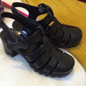 American apparel black jellys