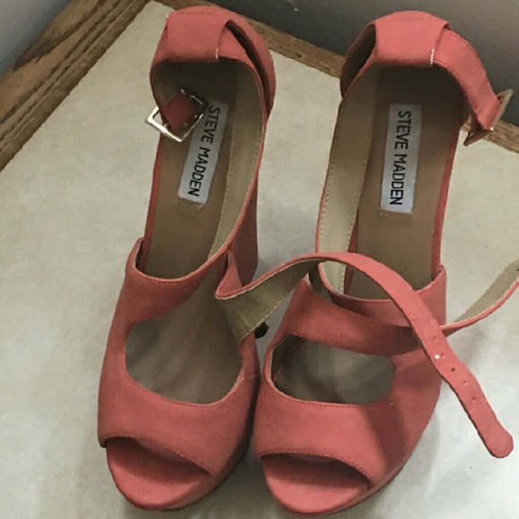 STEVE MADDEN HEELS