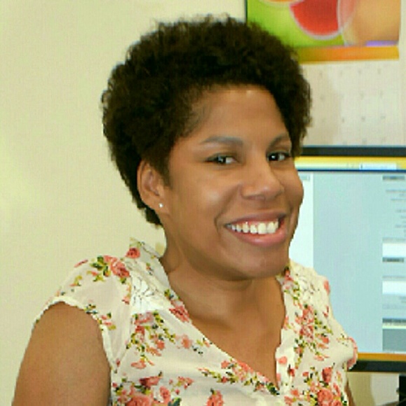 Meet your Posher, Felicia