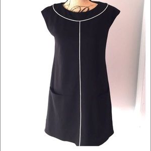 Cynthia Steffe Black & White Shift Dress w Pockets
