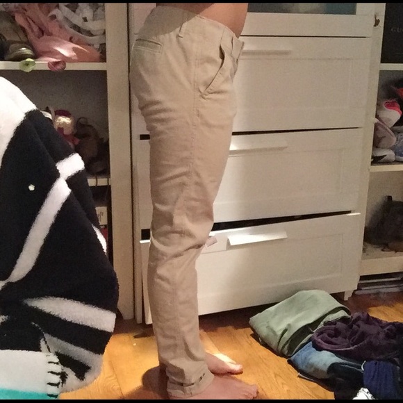 HOLLISTER KHAKI PANTS