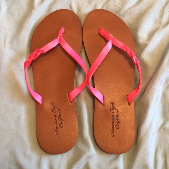 American Eagle Flip Flops