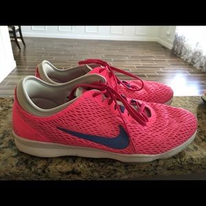 🔴SOLD🔴 Nike Fit Zoom Shoes