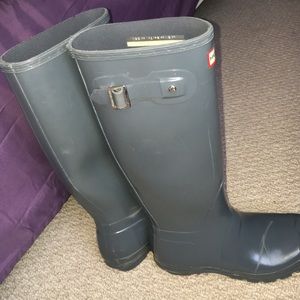 Grey hunter boots
