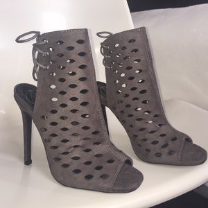 Lasercut tie back heeled sandal